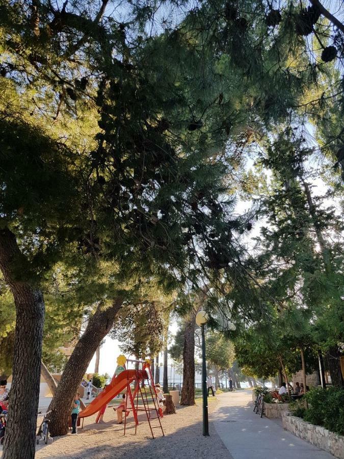 Appartamento Perla Castellana Kaštela Esterno foto
