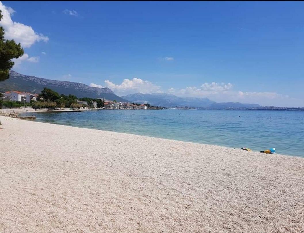 Appartamento Perla Castellana Kaštela Esterno foto