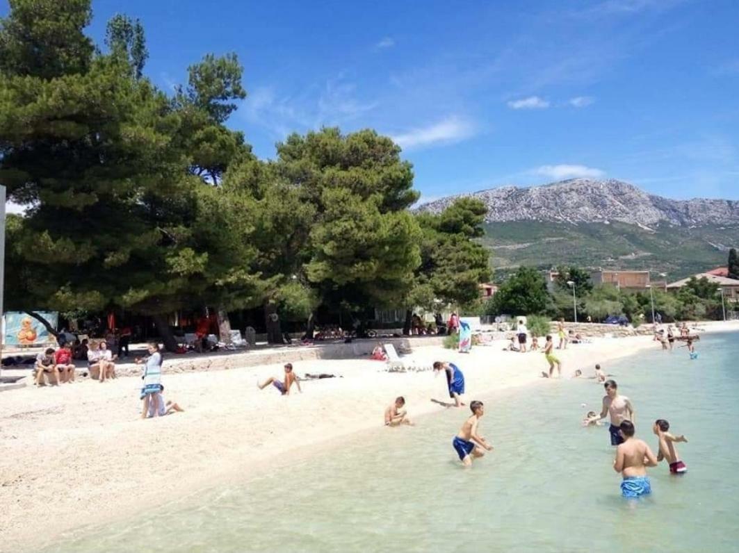 Appartamento Perla Castellana Kaštela Esterno foto